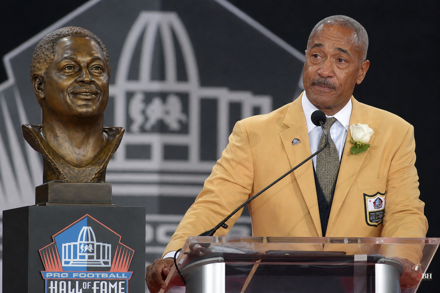 Roger Craig Discloses Vascular Dementia Diagnosis During Pro Football Hall of Fame Induction Speech