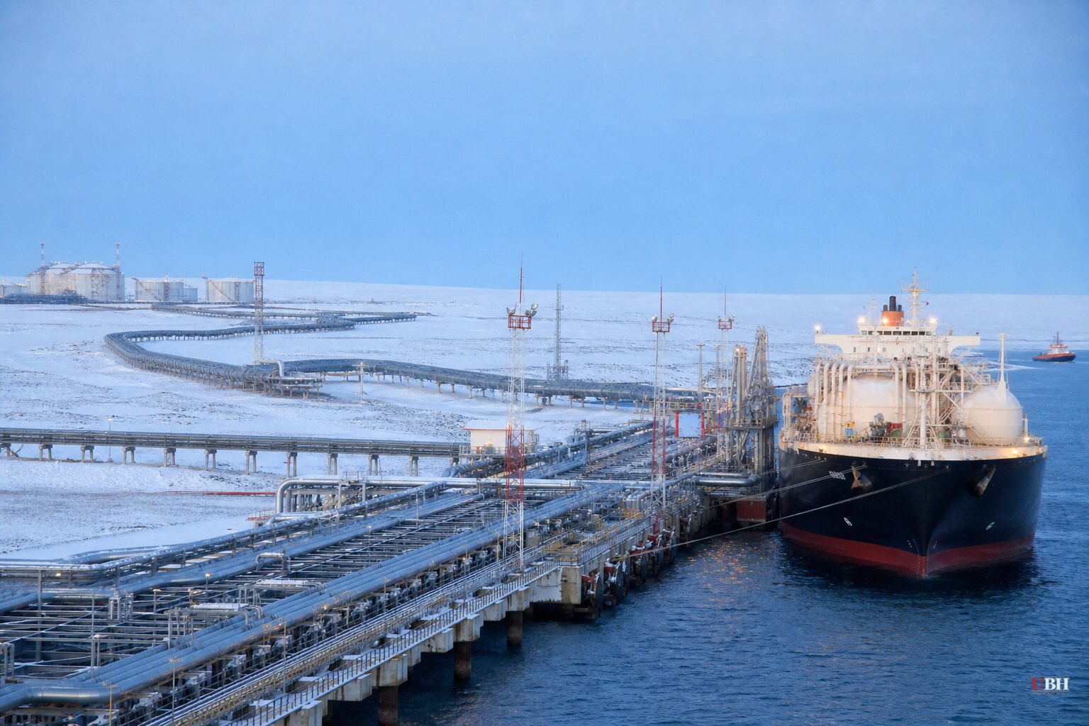 Russia Opens Arctic Pipeline, Ships First Vostok Oil Crude as China's Arctic Buying Surges
