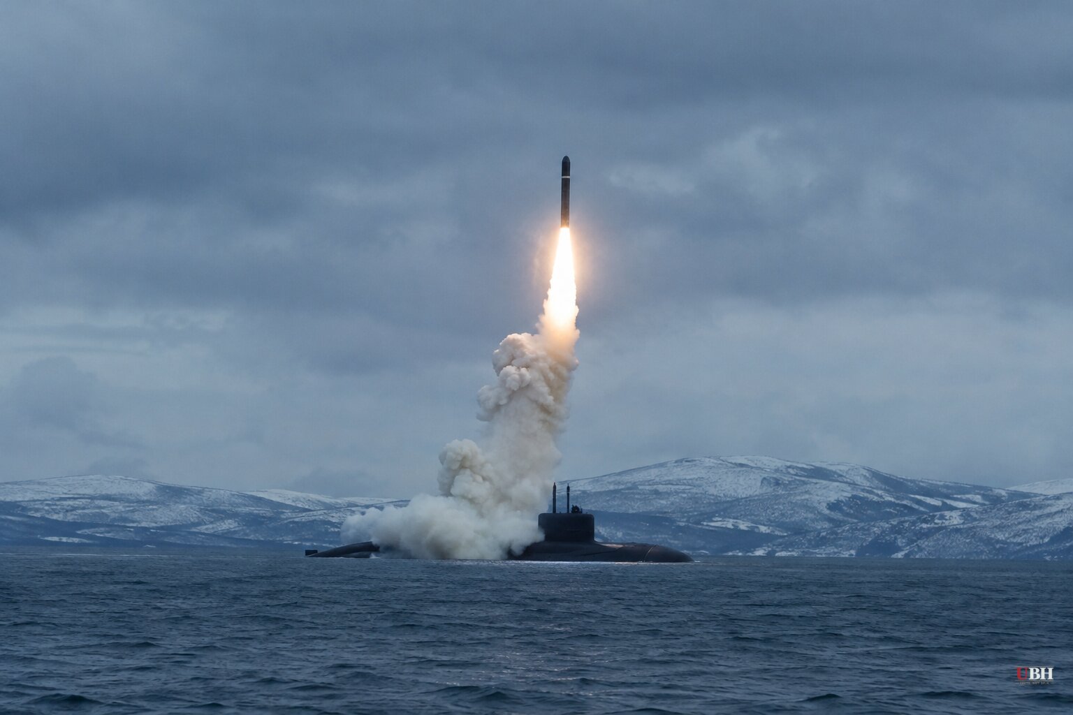 Russia Test-Fires Bulava Missile Toward Arctic Range a Day After Putin's Call With Finnish and Norwegian Leaders