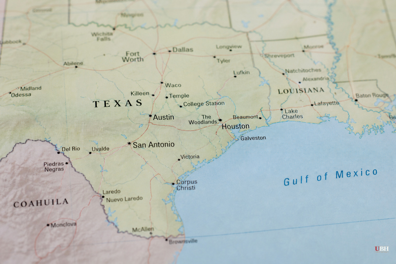 Second Migrant-Child Legal Contract Goes to Anti-Trafficking Group Facing Sex-Trafficking Lawsuit, as Texas Law Firm Drops Its Own $150M Deal