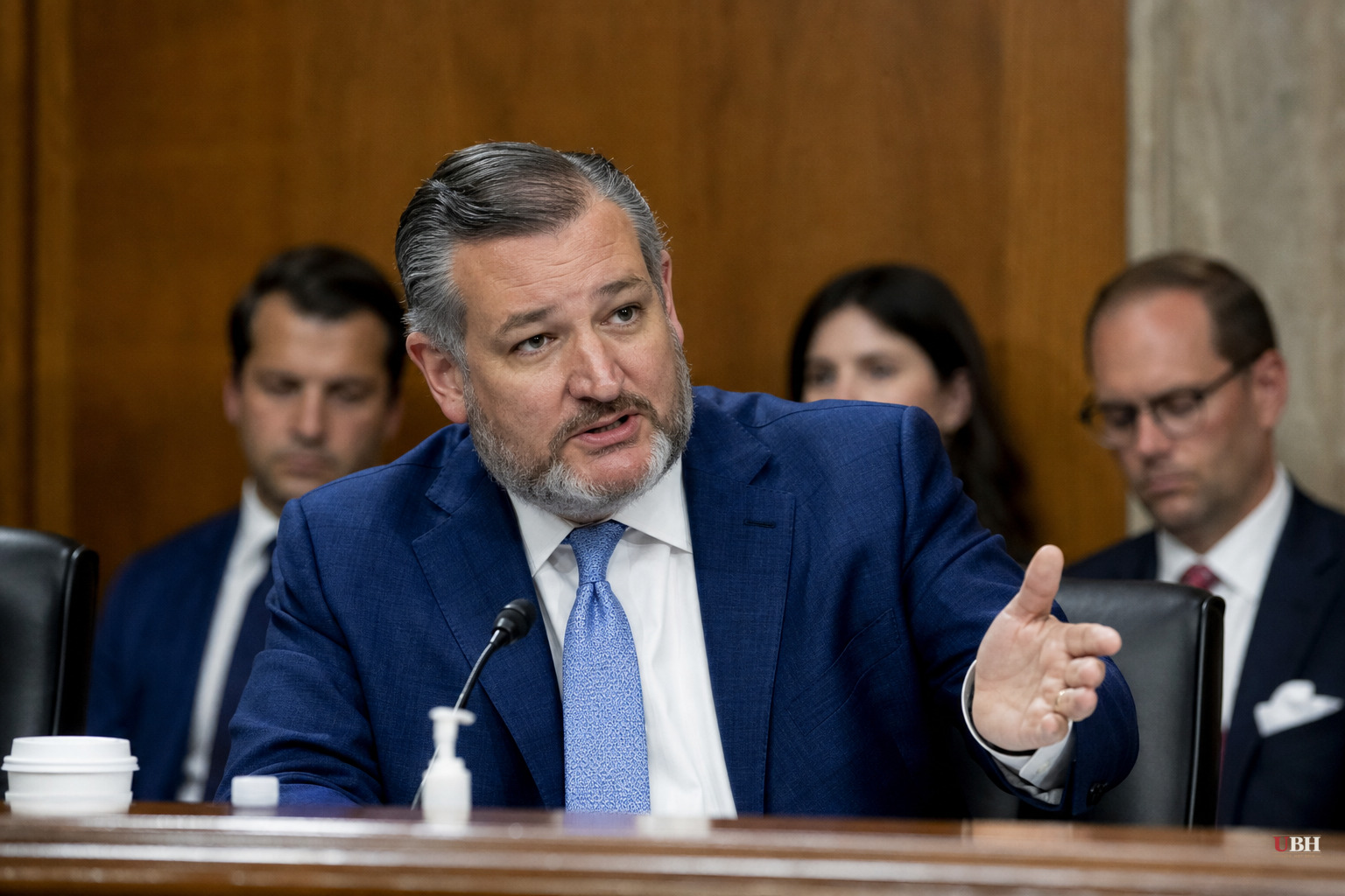 Senate's College Sports Cap Bill Stalls as SEC, Big Ten Reject Ted Cruz's 'Hard Cap' Claim