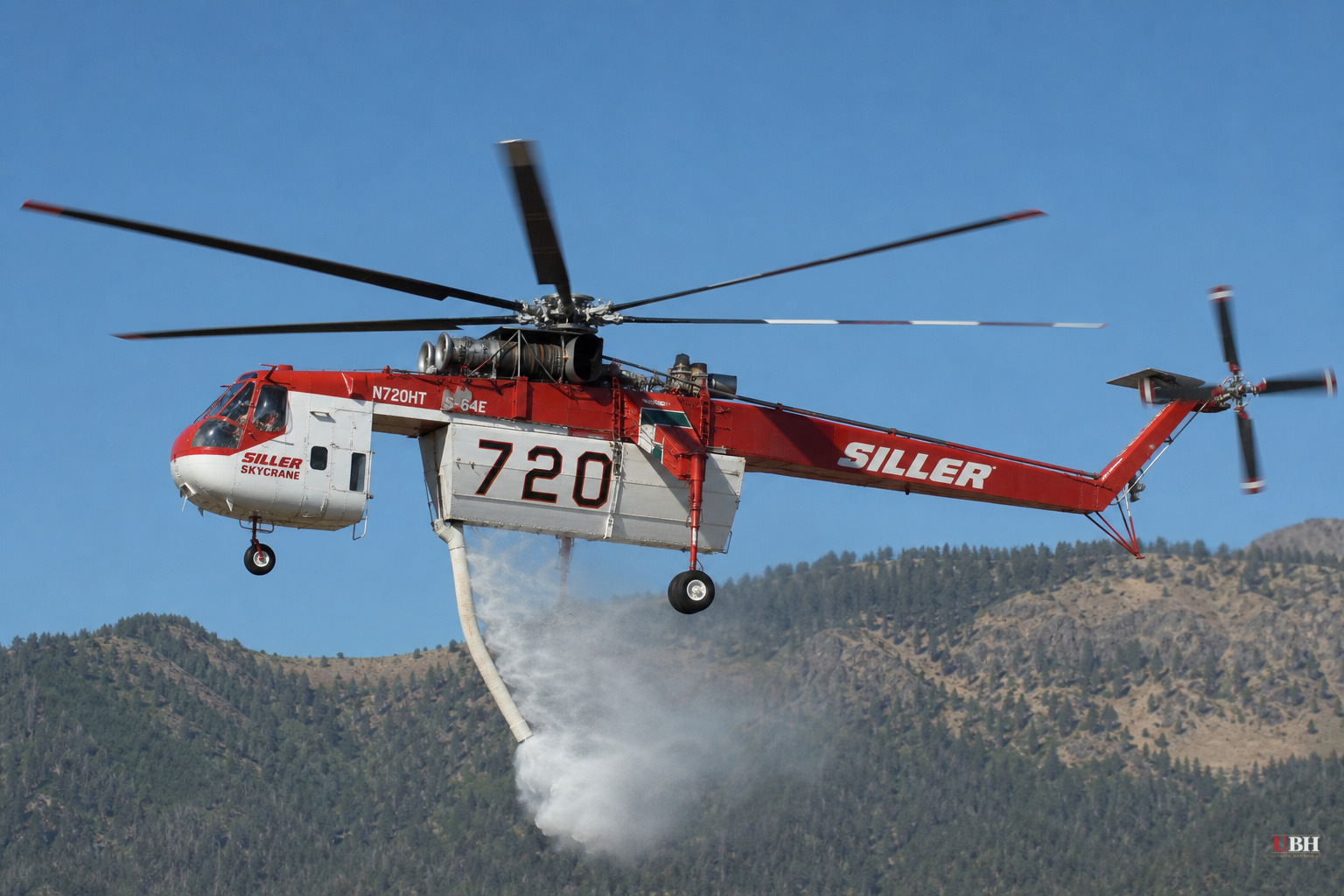 Sikorsky S-64 Firefighting Helicopter Crashes Battling Utah's Widemouth 2 Fire, Two Aboard Unaccounted For