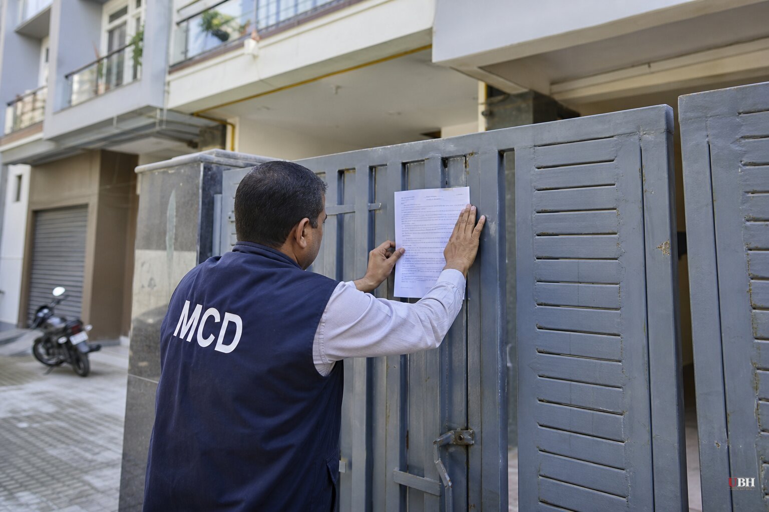 Six Dead in Delhi Building Collapse as MCD Orders Illegal Structures Sealed