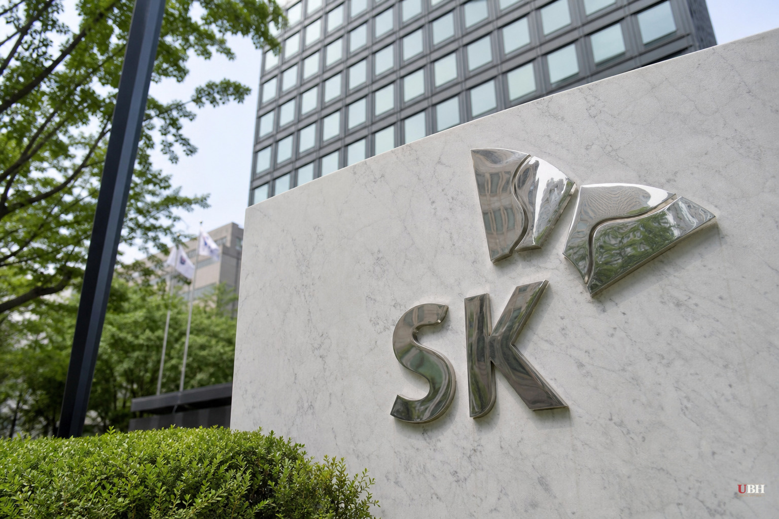 South Korean Court Orders SK Group Chairman to Pay $644 Million in Divorce Settlement