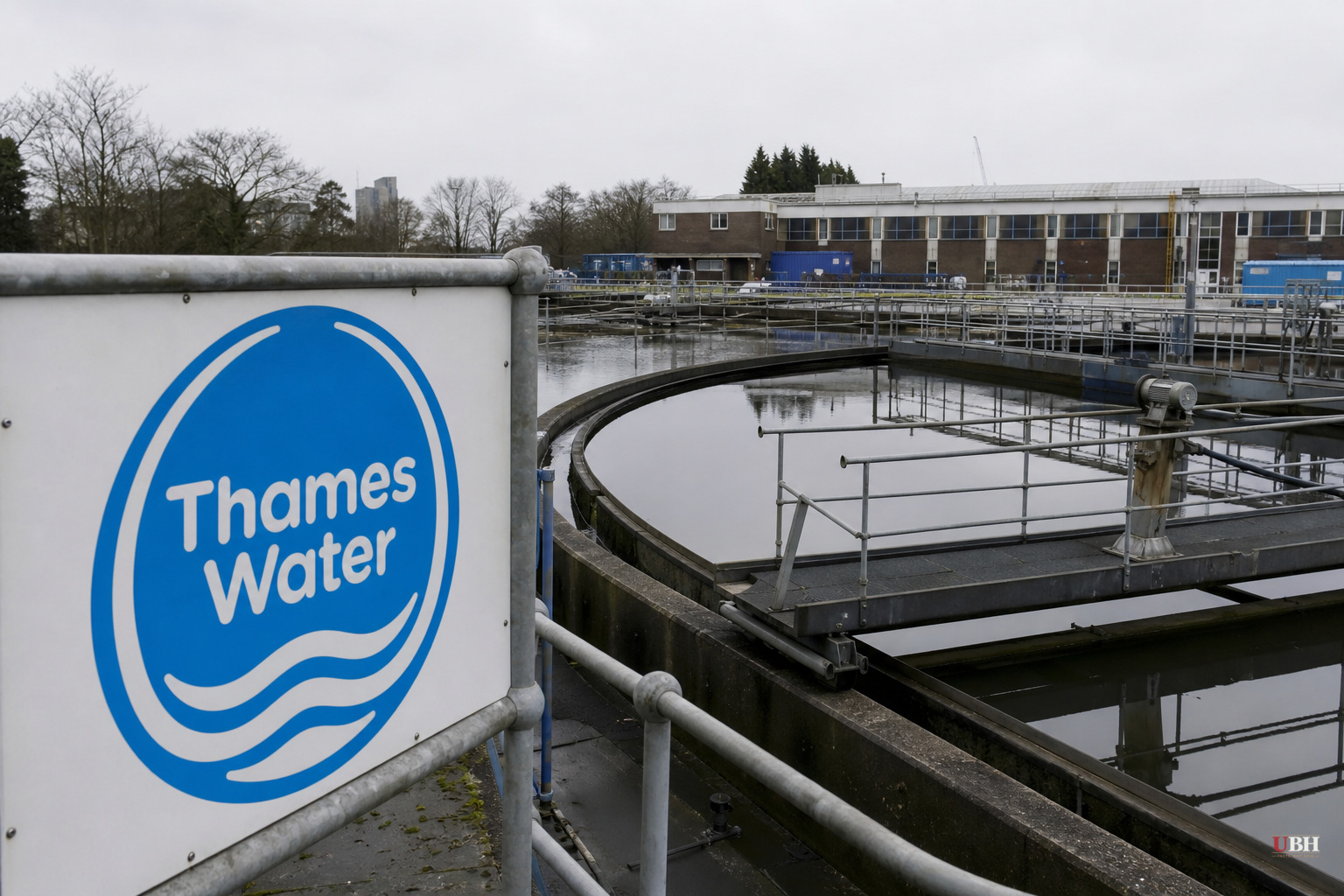 Thames Water Creditors Offer UK Government a 'Golden Share' to Avoid Nationalization