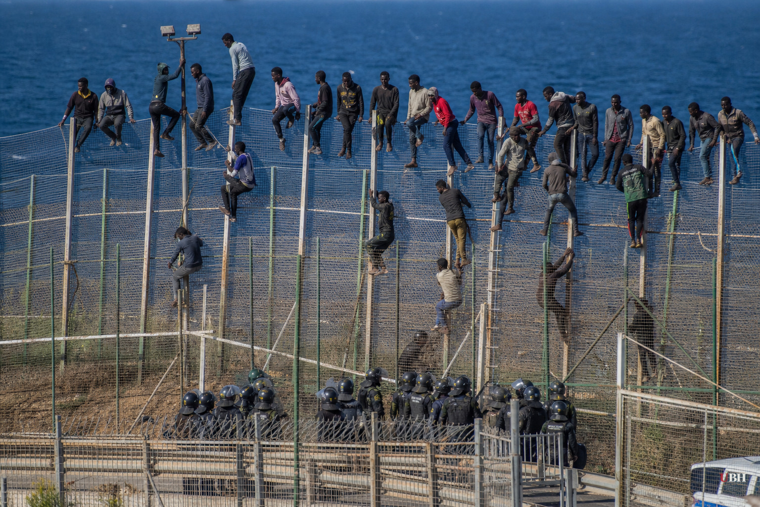 Thousands Storm Spain's Ceuta Border as Local Leader Demands National Emergency