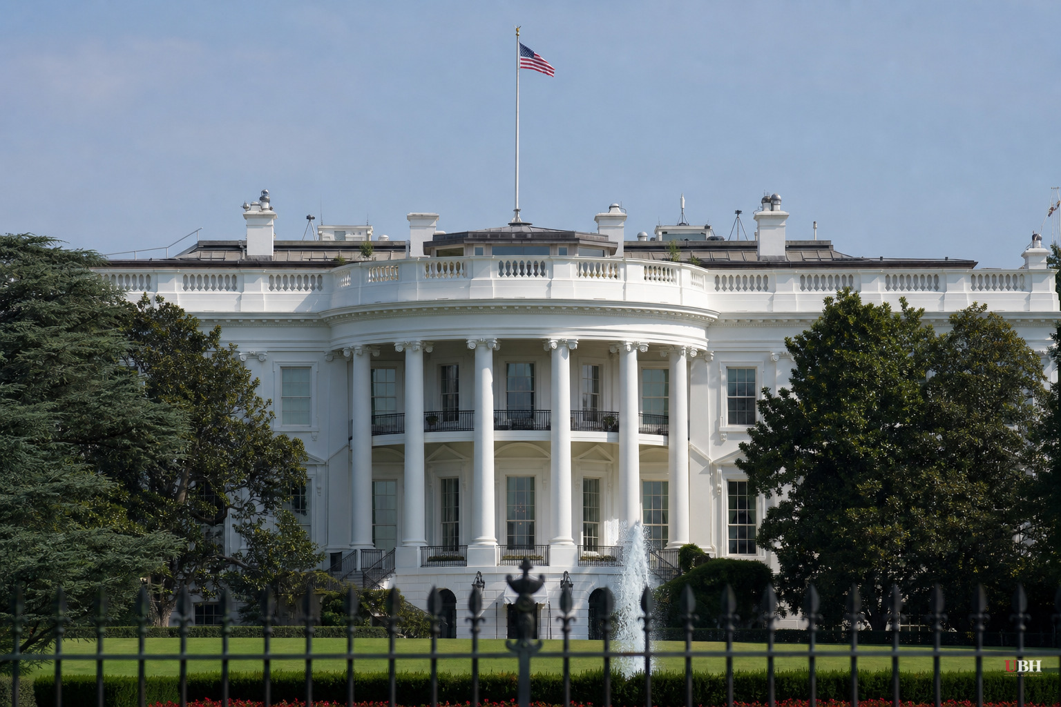 Trump Set to Sign Executive Orders Targeting Birth Tourism Citizenship, Axios Reports
