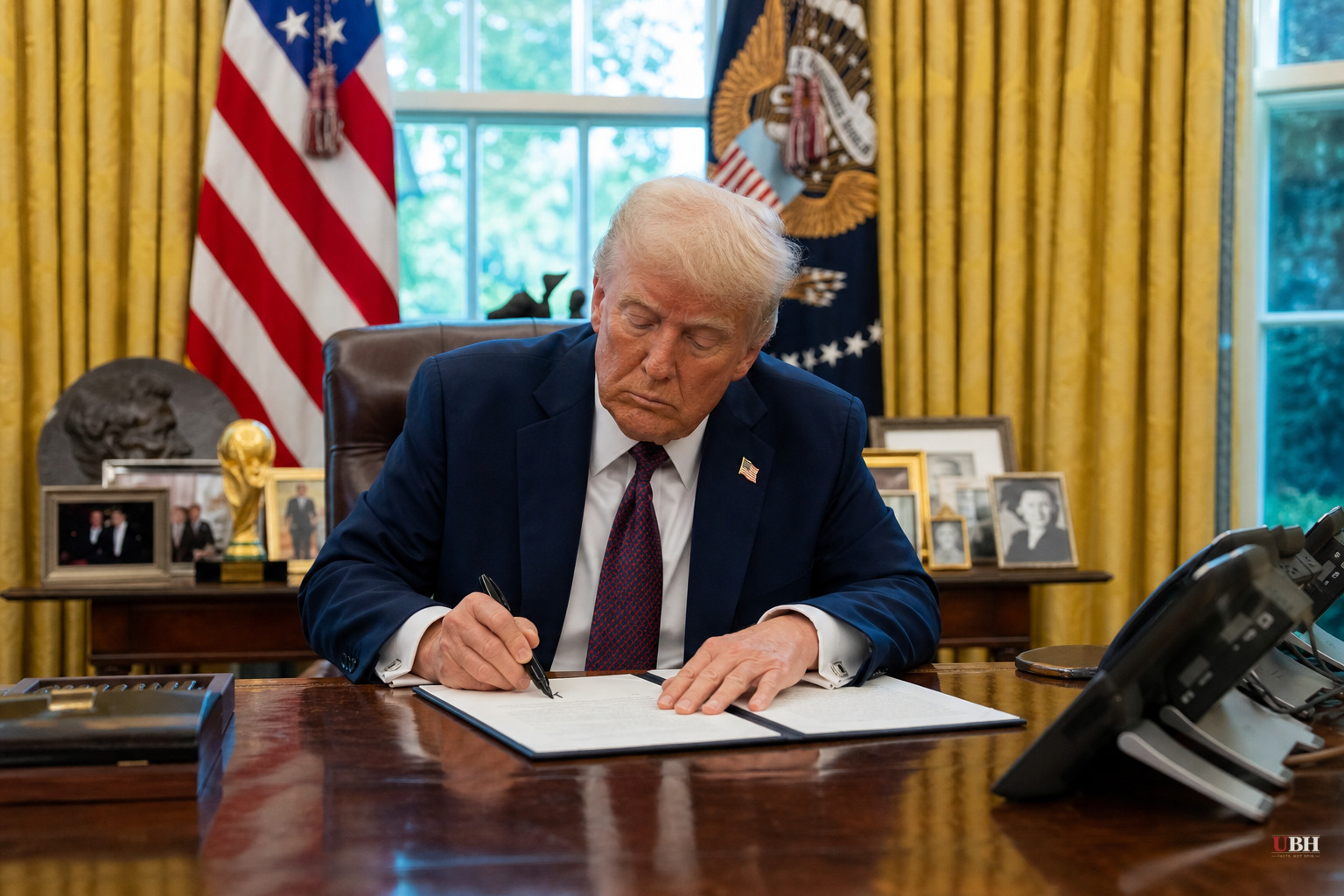 Trump Signs Memo Letting Private Companies Hack Foreign Cybercrime Gangs
