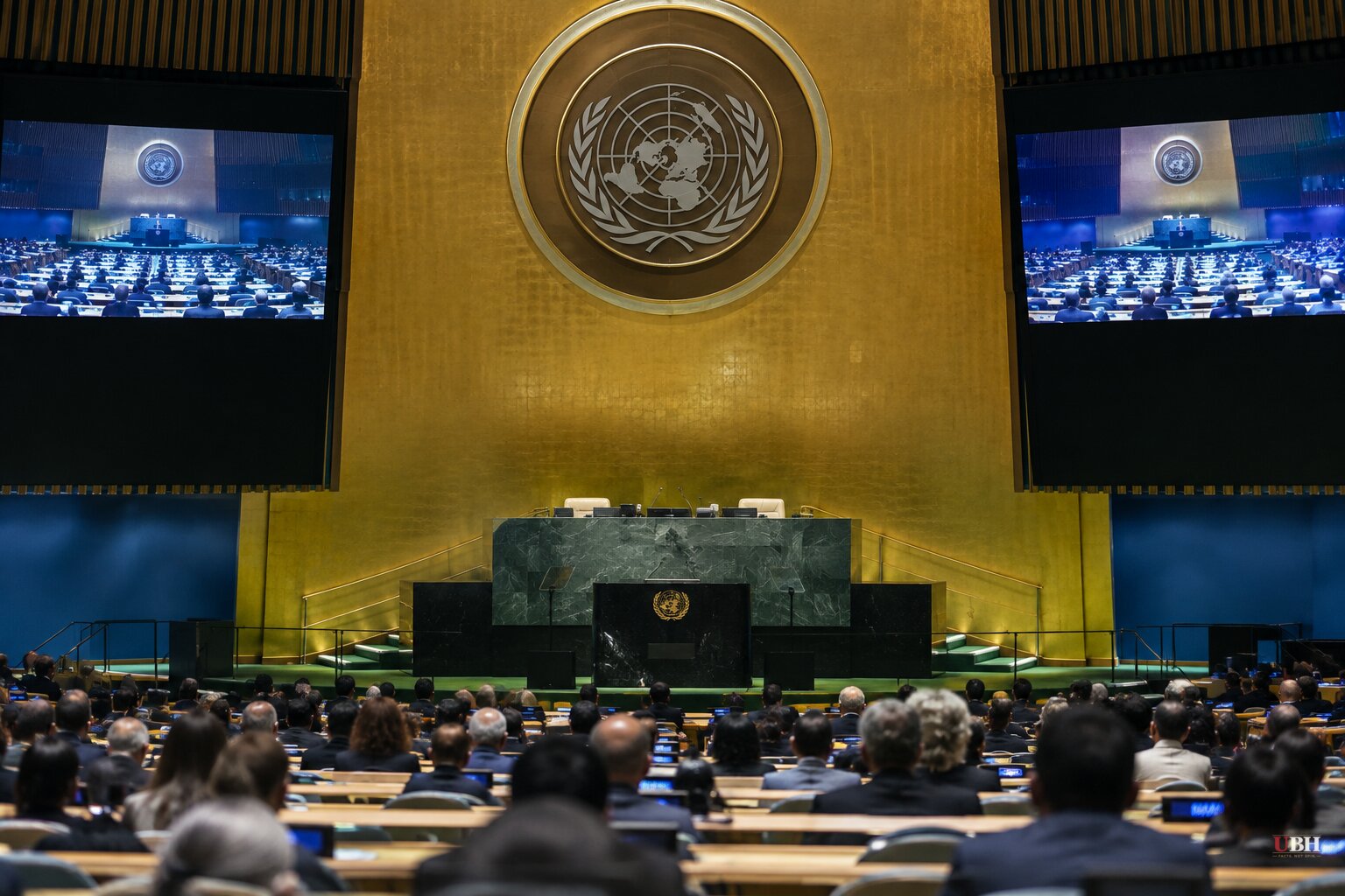 Trump Tells UN the US Will Rename AI 'Super Intelligence,' Calls Safety Warnings a 'Hoax'