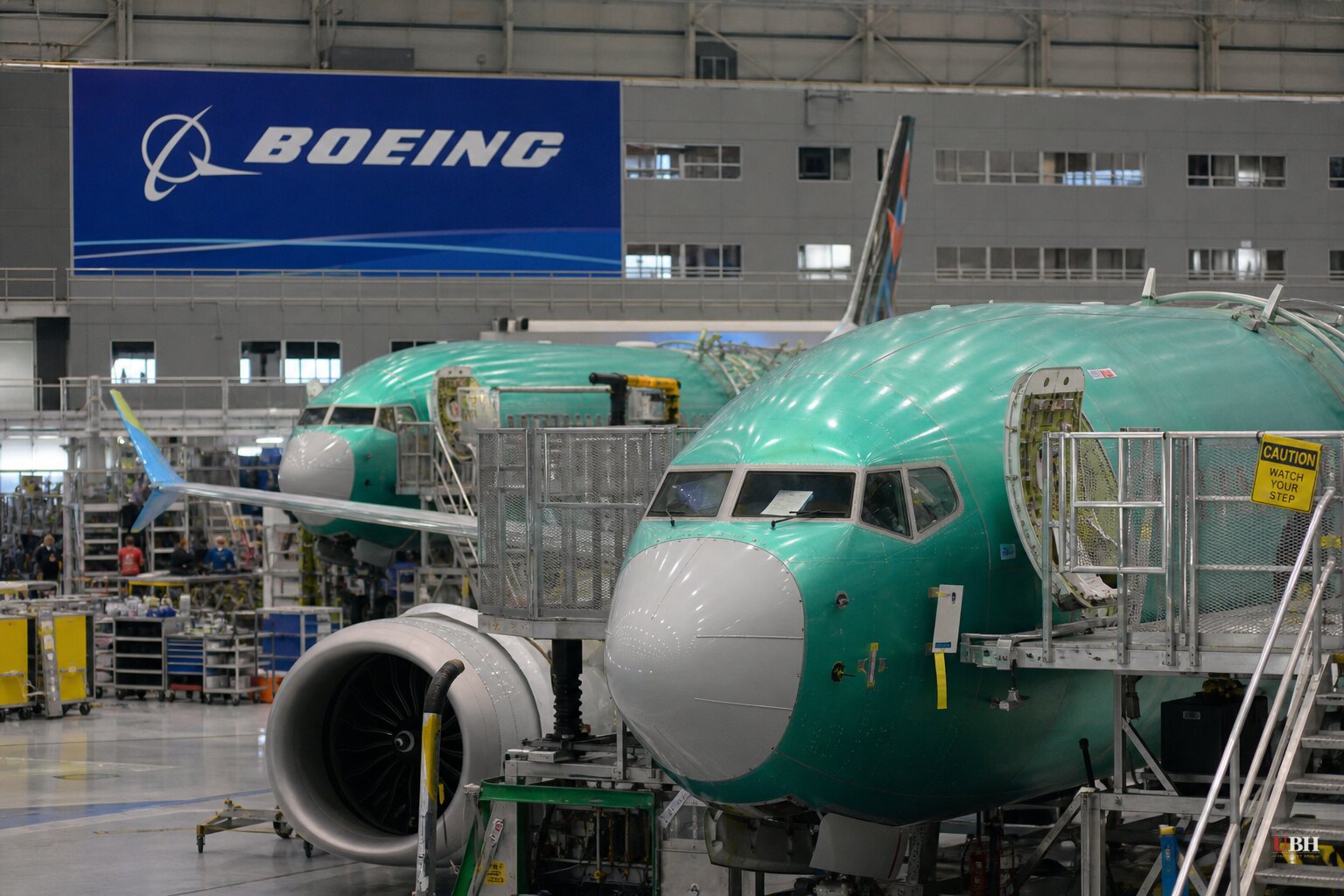 Trump's June Trades: Boeing Bought Same Day as $880M Navy Deal, Defense and Oil Stocks Traded Through Iran War