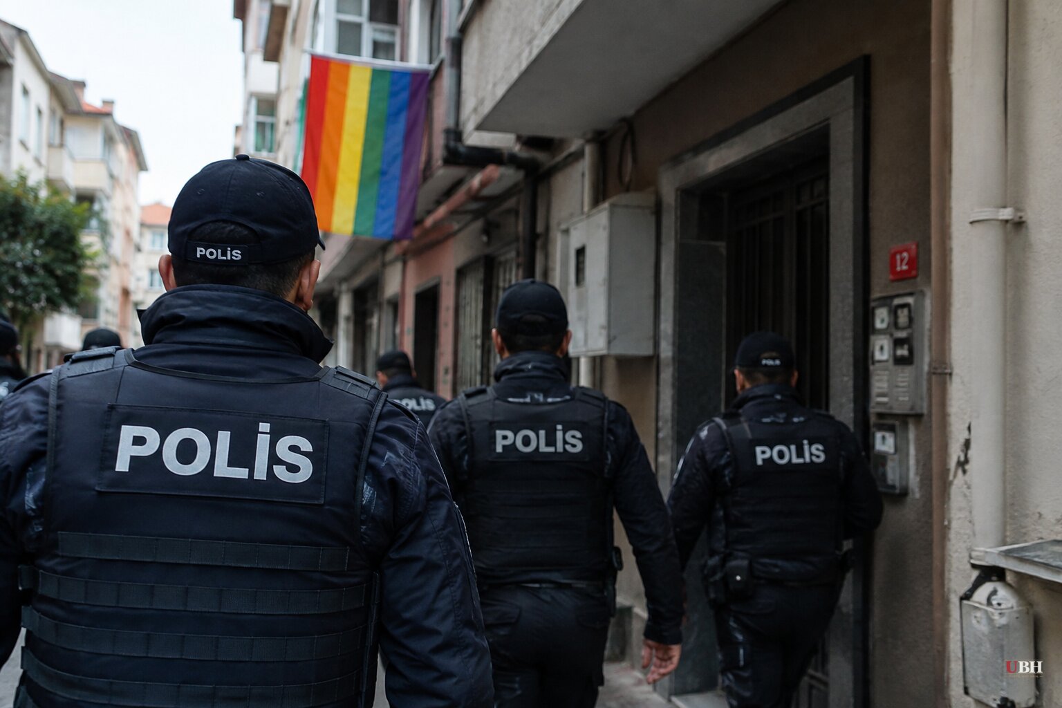 Turkey Detains Dozens, Opens Cases Against 162 in Crackdown on LGBTQ+ Groups