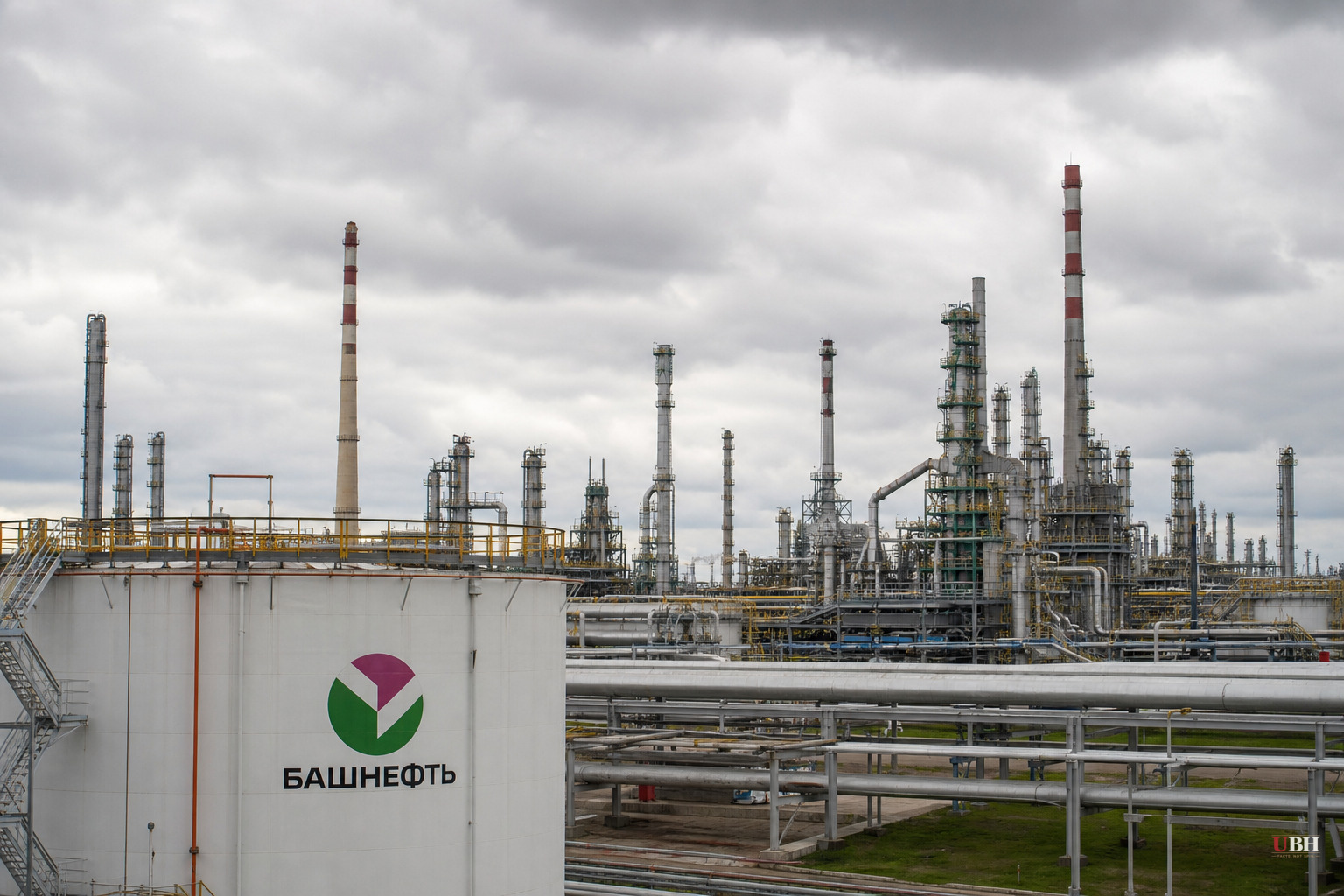 Ukraine Hits Russia's Ufa Refining Hub and Explosives Plant in Wednesday Drone Barrage
