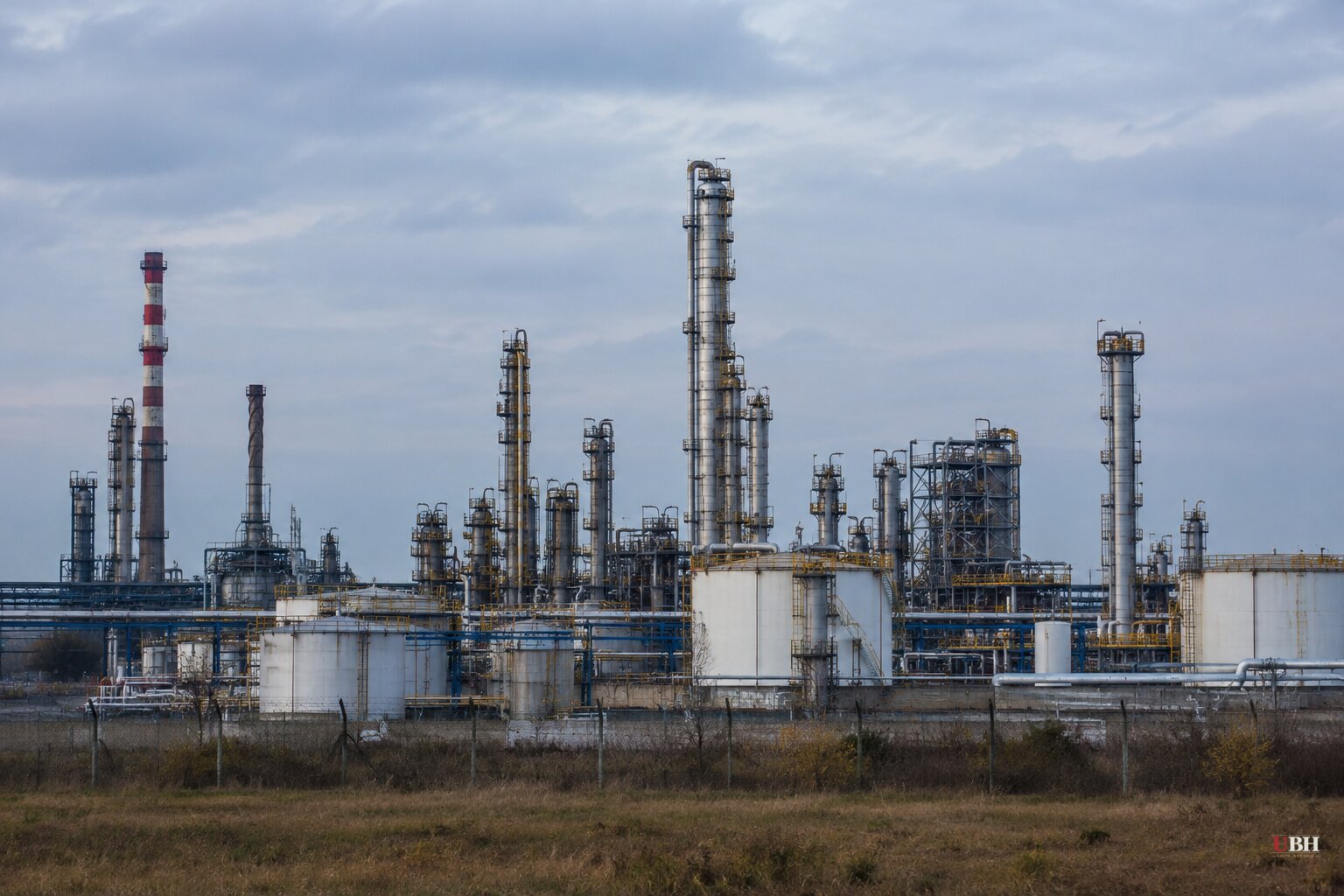 Ukraine Resumes Refinery Strikes, Says Russia Ignored Trump's Energy Ceasefire