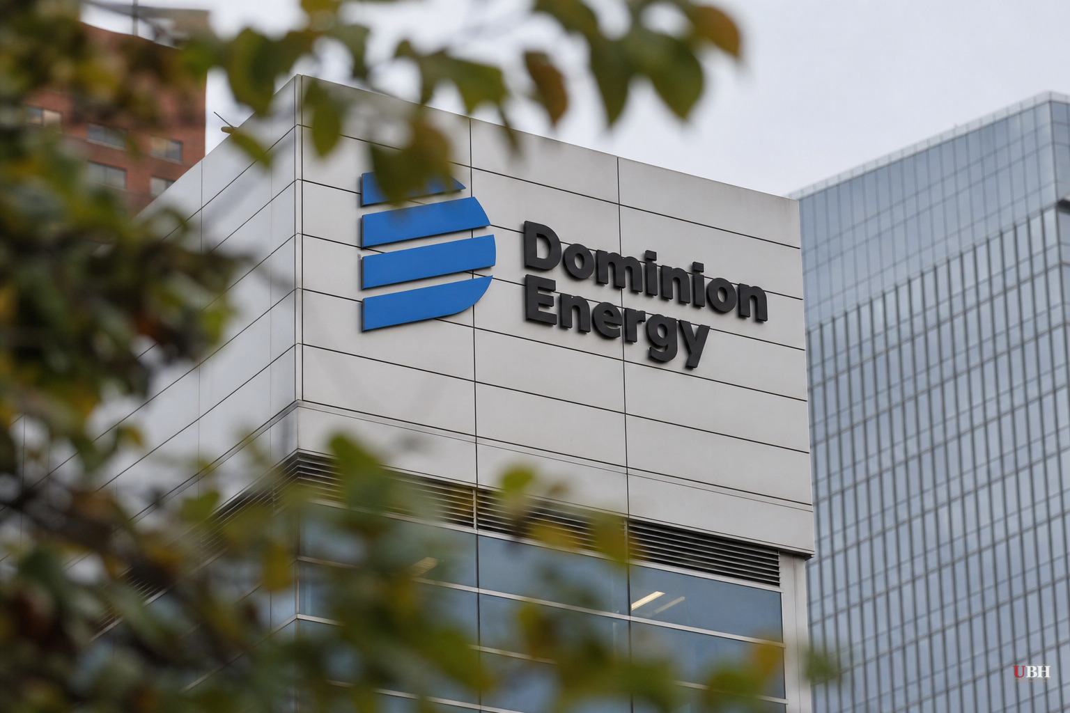Virginia Governor Spanberger Intervenes in $67 Billion Dominion-NextEra Merger Review