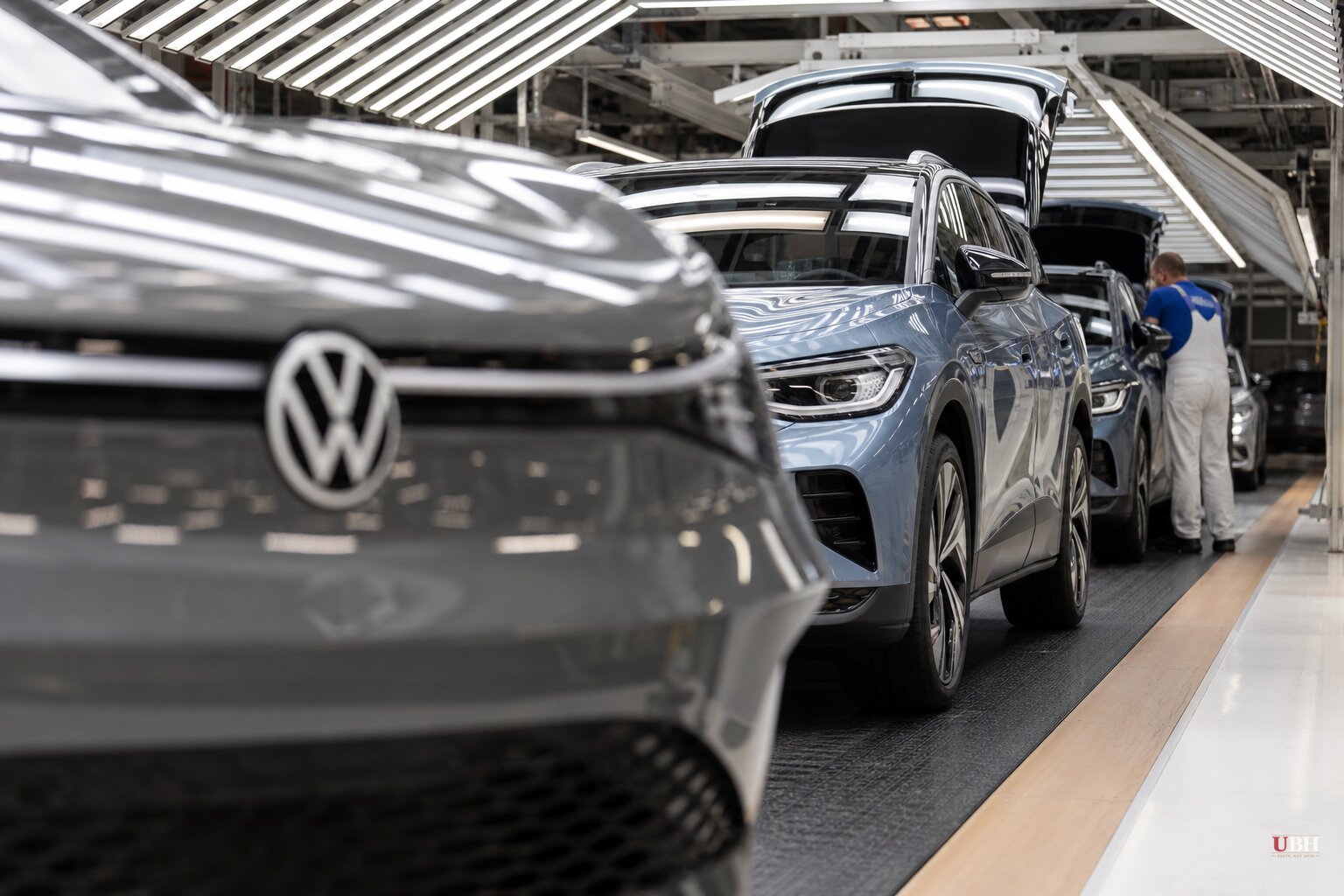 Volkswagen CEO Oliver Blume Prepares to Detail Plan to Cut 50,000 Jobs