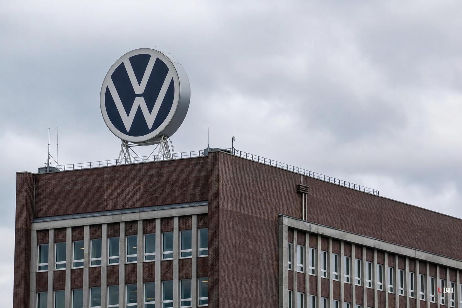Volkswagen's Own Controlling Family Tells Management to Cut Twice as Many Jobs as Planned