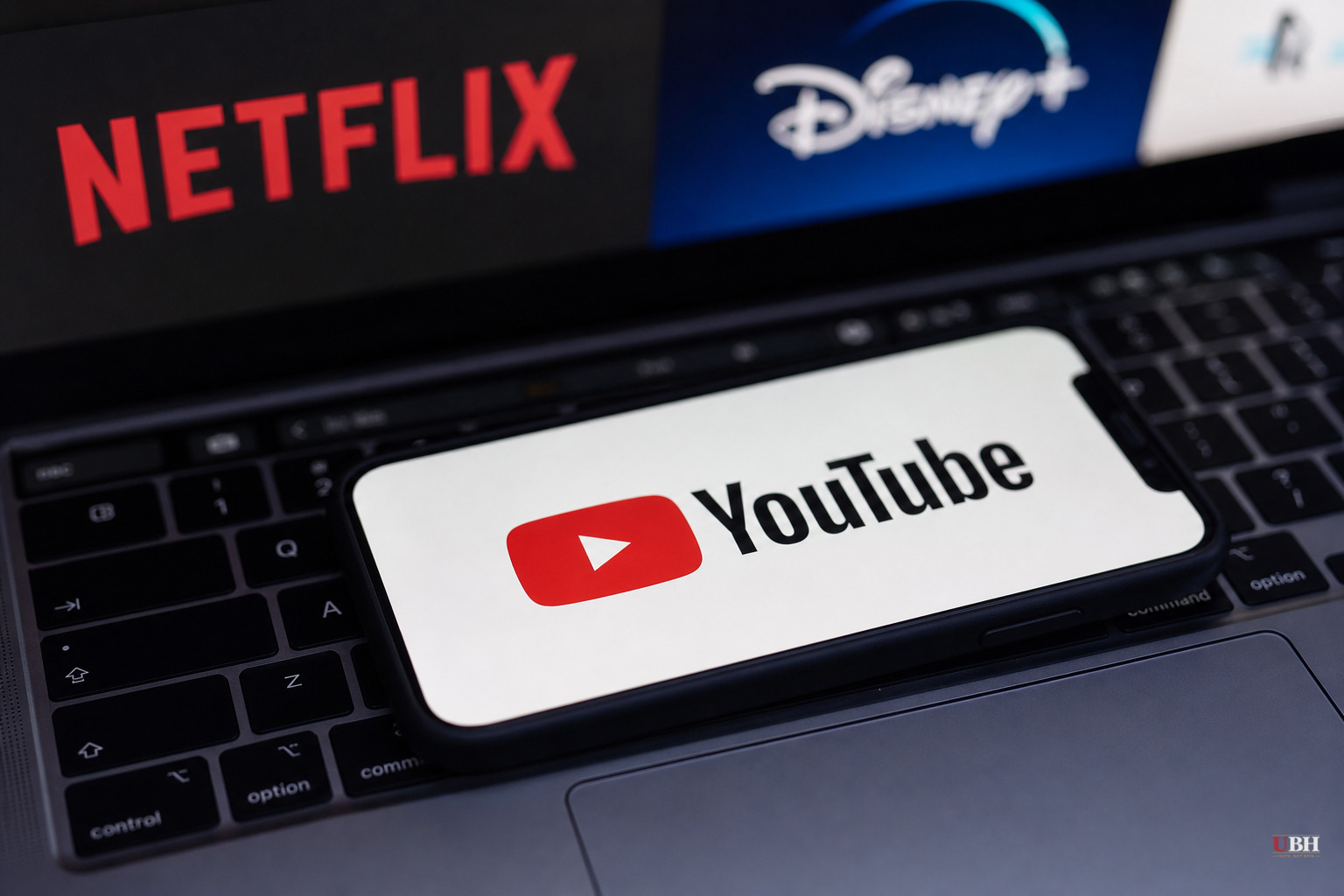 YouTube Dangles Millions to Keep Top Creators Off Netflix