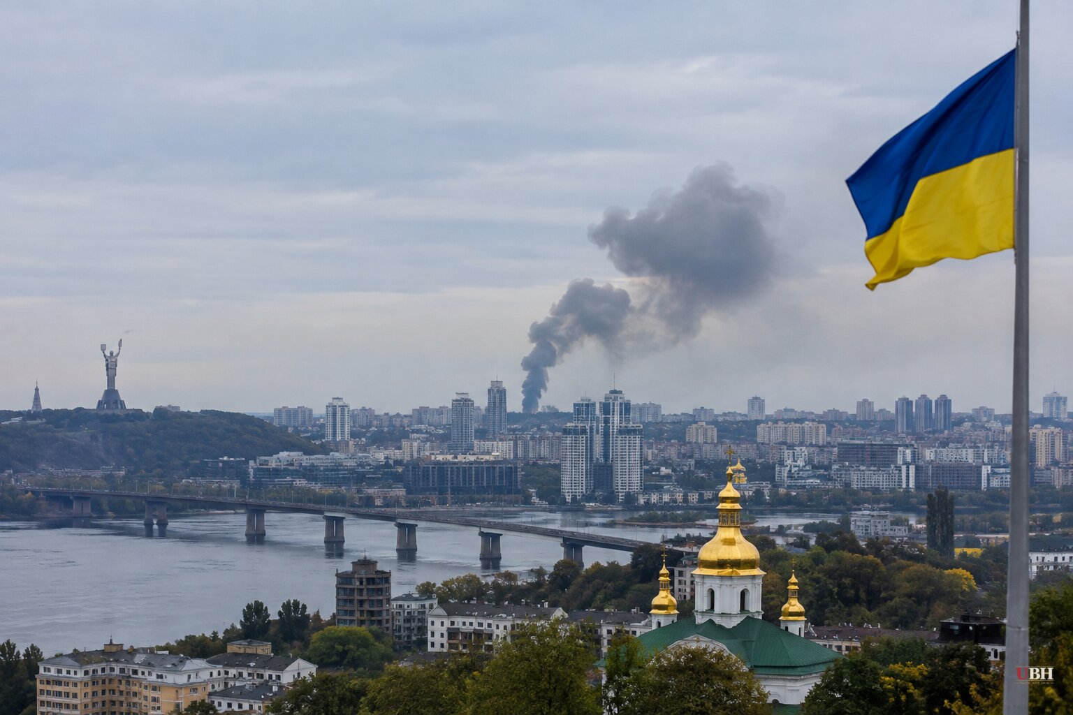 Zelenskyy Says Russia Hit Kyiv With Cluster-Warhead Missiles; Ukraine Reports at Least 4 Dead